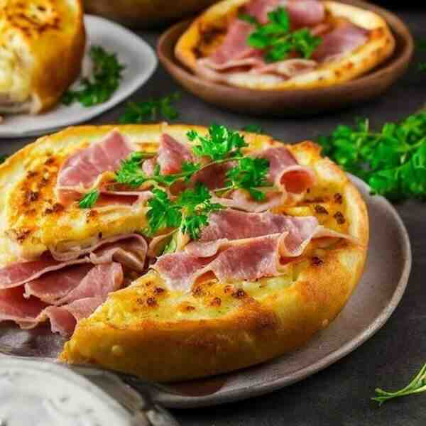 Картофельные зразы с ветчиной и сыром